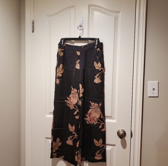 Aritzia Wilfred Faun Pants - Picture 2 of 5